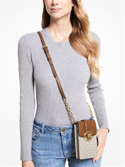 michael kors carmen bag small